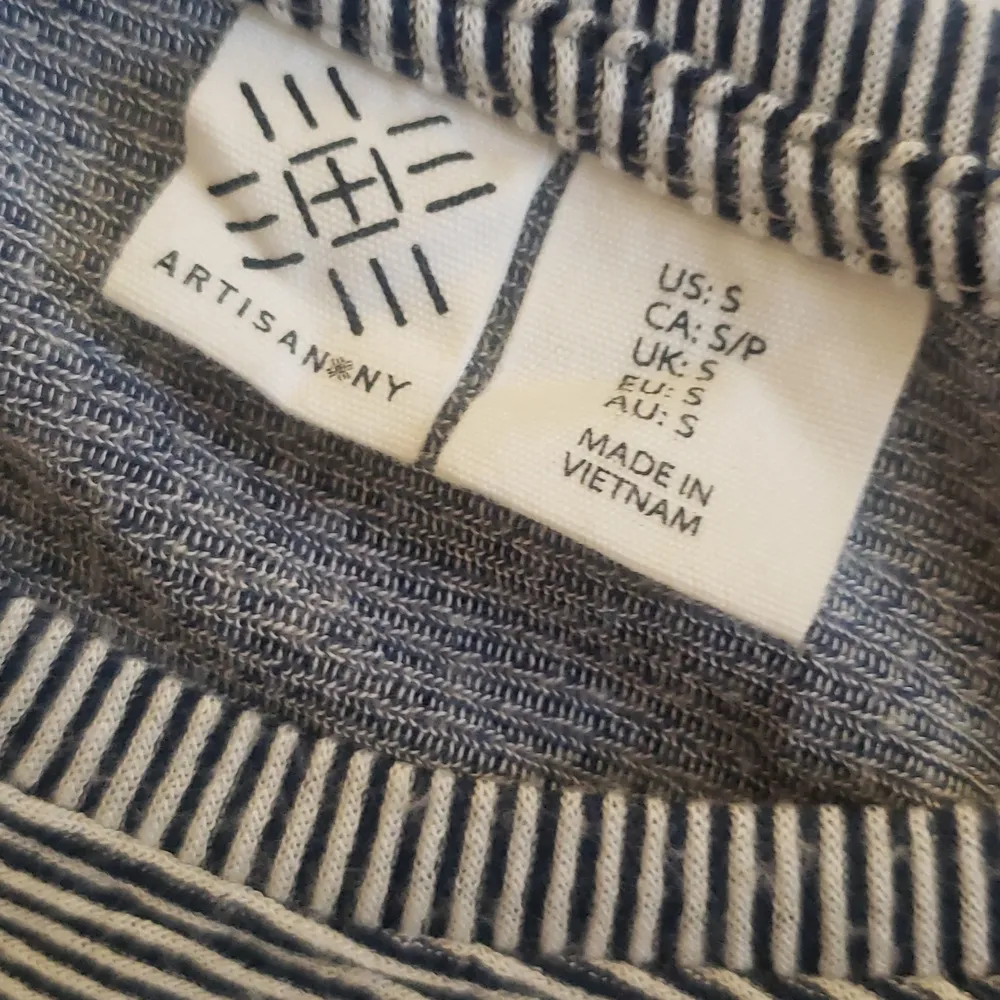 Artisan NY striped sweater t shirt - Image 8