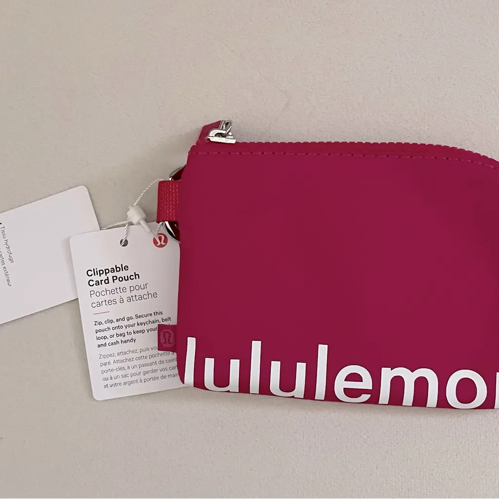 Lululemon NWT Clippable Card Pouch Passionate & White Wordmark - Image 6