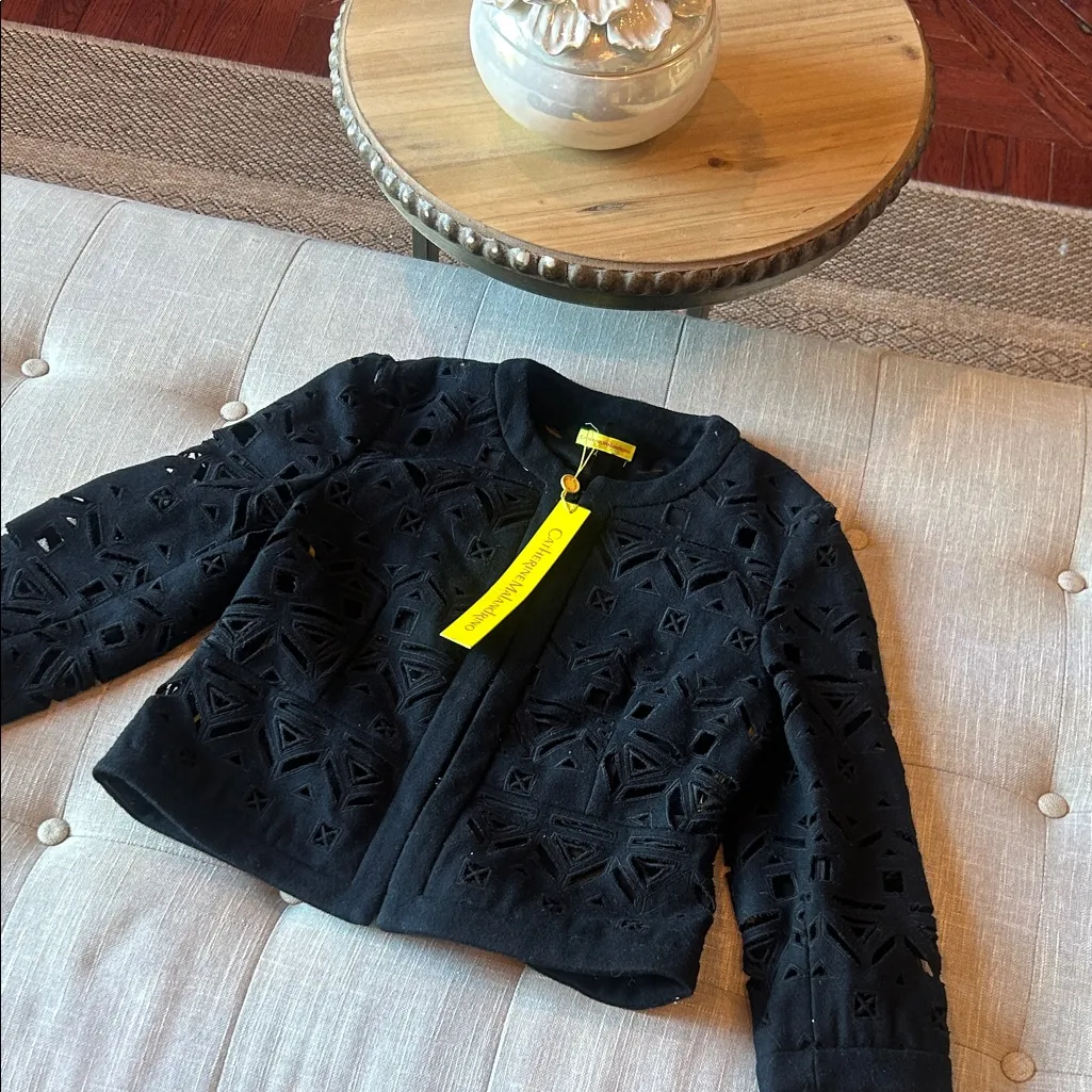 NWT Catherine Malandrino Crochet Boho Lazer Cut Clasp Front Jacket Size Small - Image 2