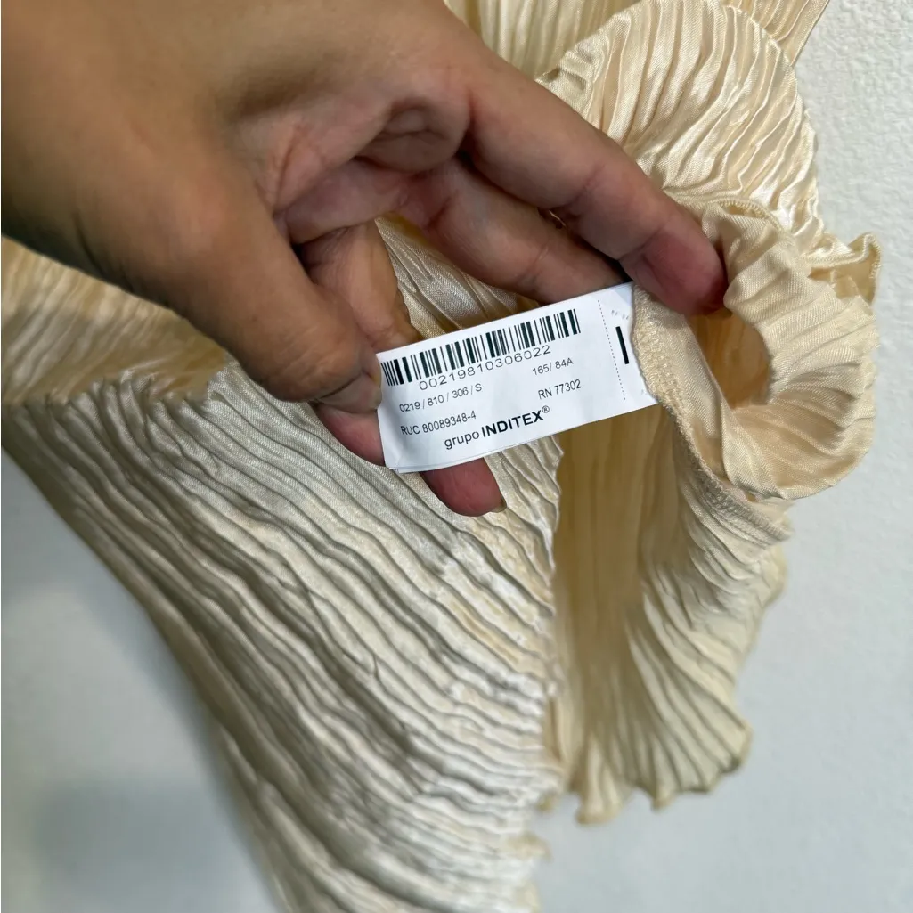 ZARA Pleated Halter Neck Blouse medium. - Image 8