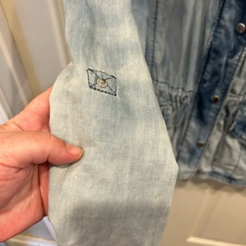 Ashley‎ Denim by 26 International Long sleeve Jean jacket with a hood L Blue Size L - Image 5