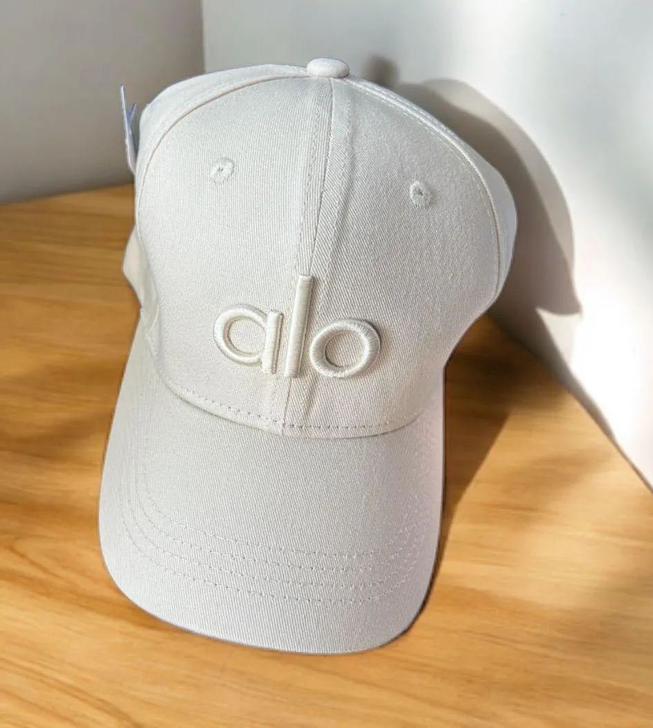 Alo Yoga Off-duty hat, Trucker cap- Cream Tan - $43 (51% Off