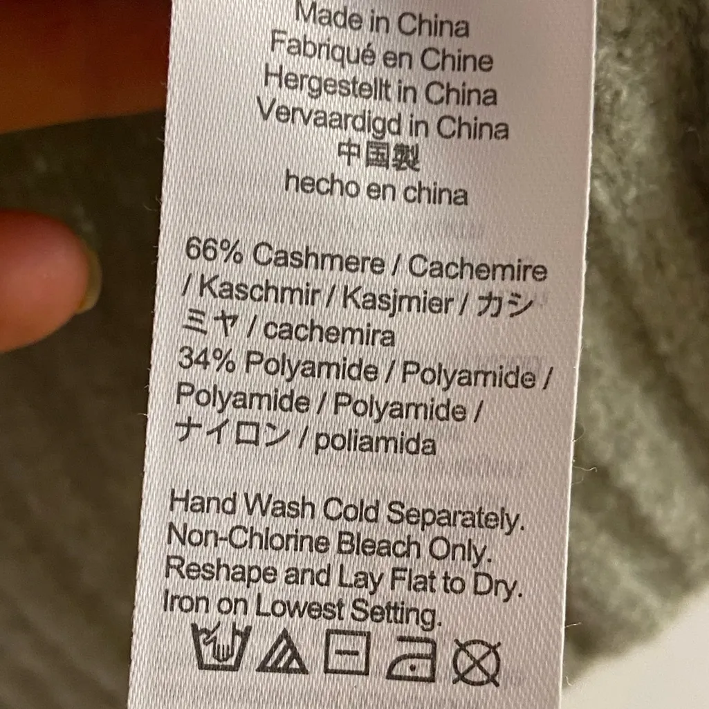 J. Crew black label boucle cashmere sweater light green slouchy Large - Image 7