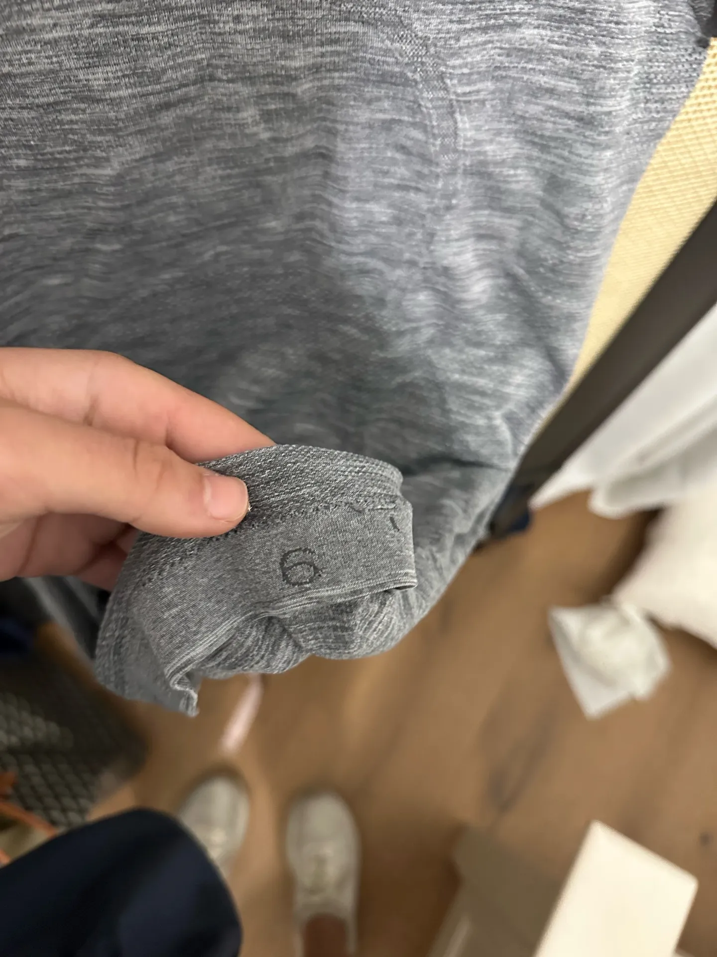 Lululemon  Swiftly Tech Short Sleeve - Image 4