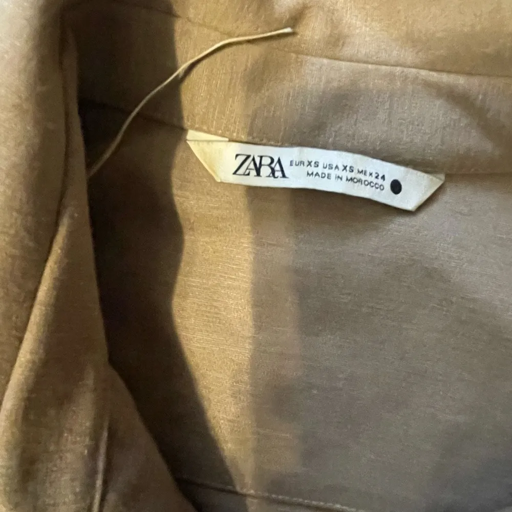 Chic Beige Long Sleeve Blazer - Image 4