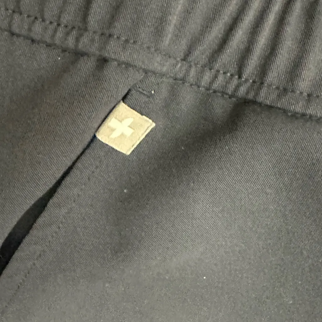 Figs Jogger Scrubs Navy Unisex Style M21sw2051s Size Medium 8-10 ; 27' Inseam - Image 7