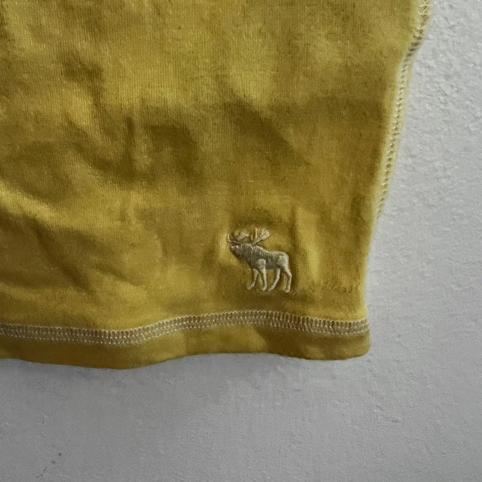 Vintage Abercrombie & Fitch Yellow Tank Top Layering Preppy Logo Medium - Image 3