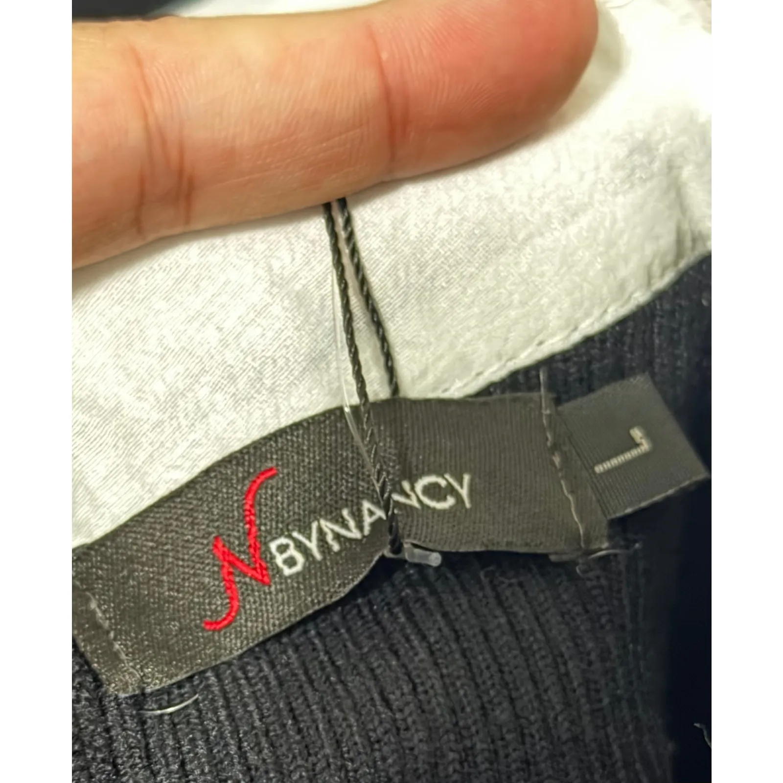 Nancy Yang Sweater Large Black Bell Cuffs Ribbed Knit Keyhole Button Closure NEW - Image 6