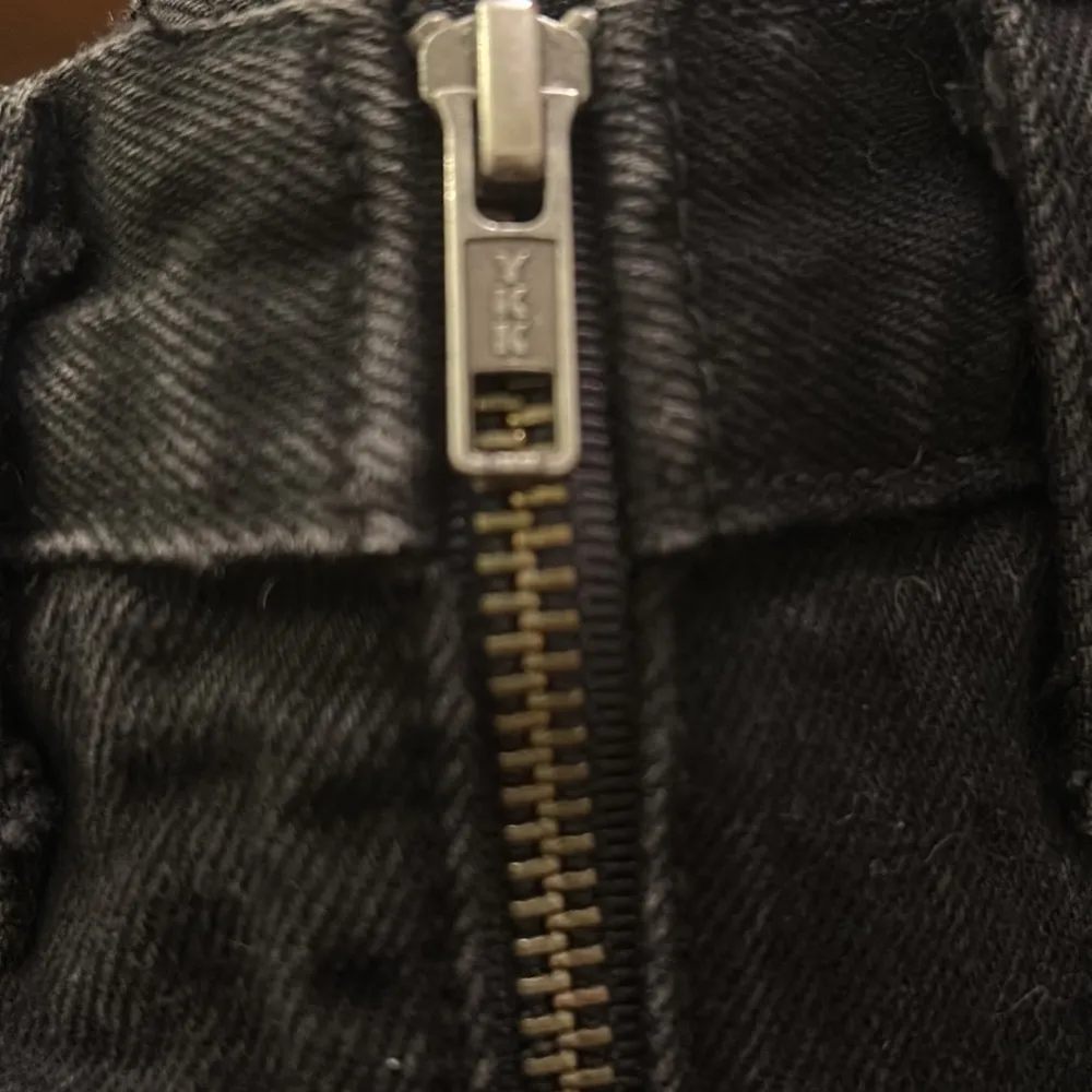 Carmar Zipper Zip Front Black Denim Jean Mini Skirt Washed Black Size 25 - Image 5