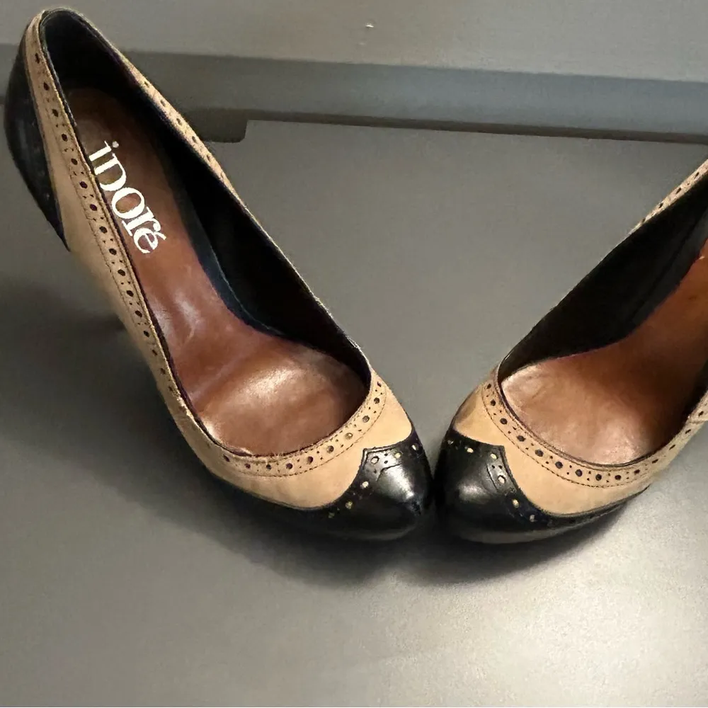 Heels Size 7B idore Fashionable!! Show off with these amazing shoes! Preowned - Image 5