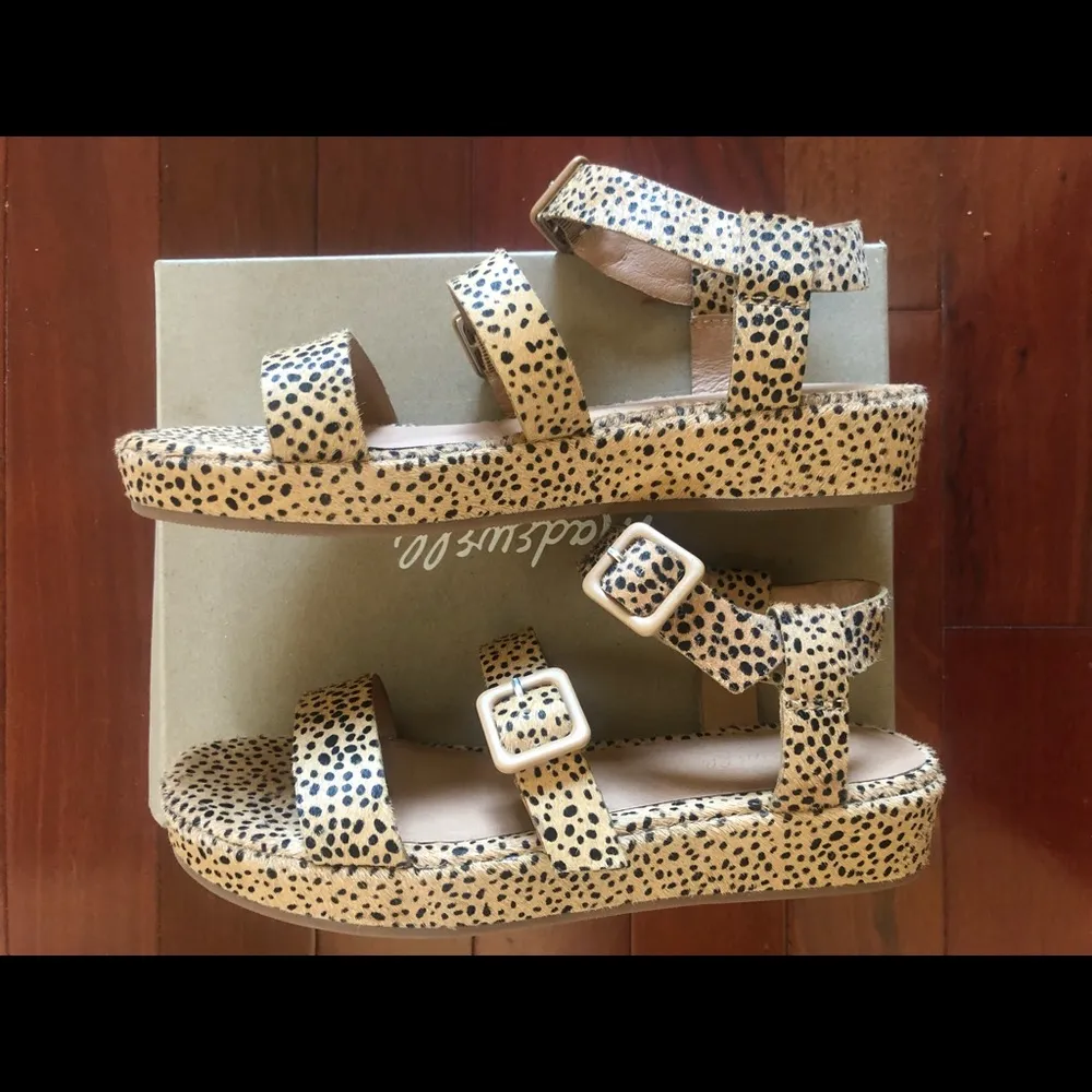 Madewell Buckle Platform Sandals - Image 8