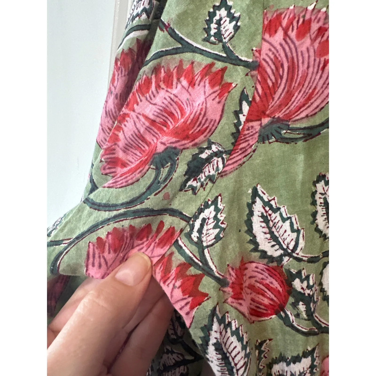 All Things Mochi Red Green Floral Cotton Tie Back Shift Dress Size XL - Image 6