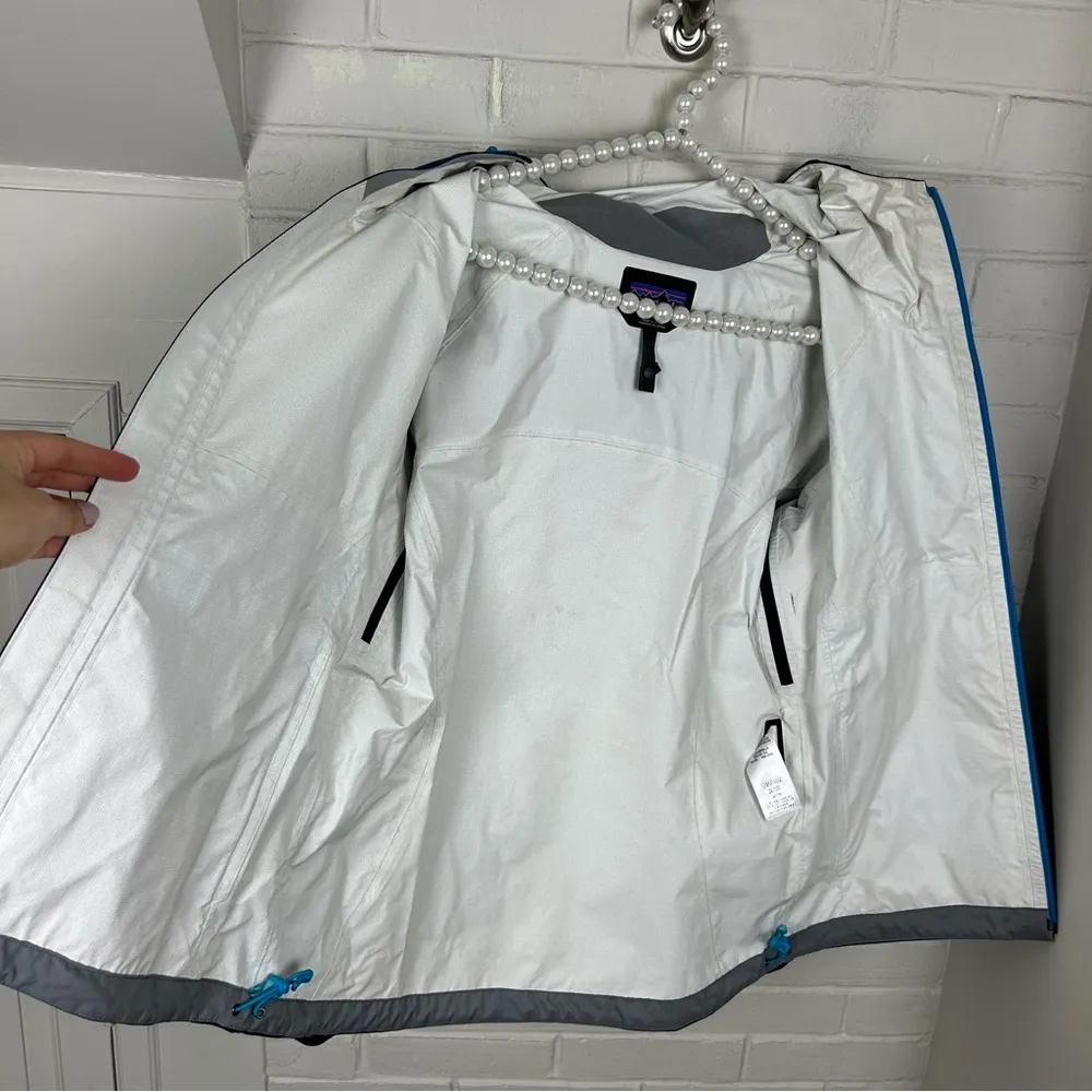 Patagonia Women’s Blue Torentshell Stretch Rain Jacket Size S - Image 8
