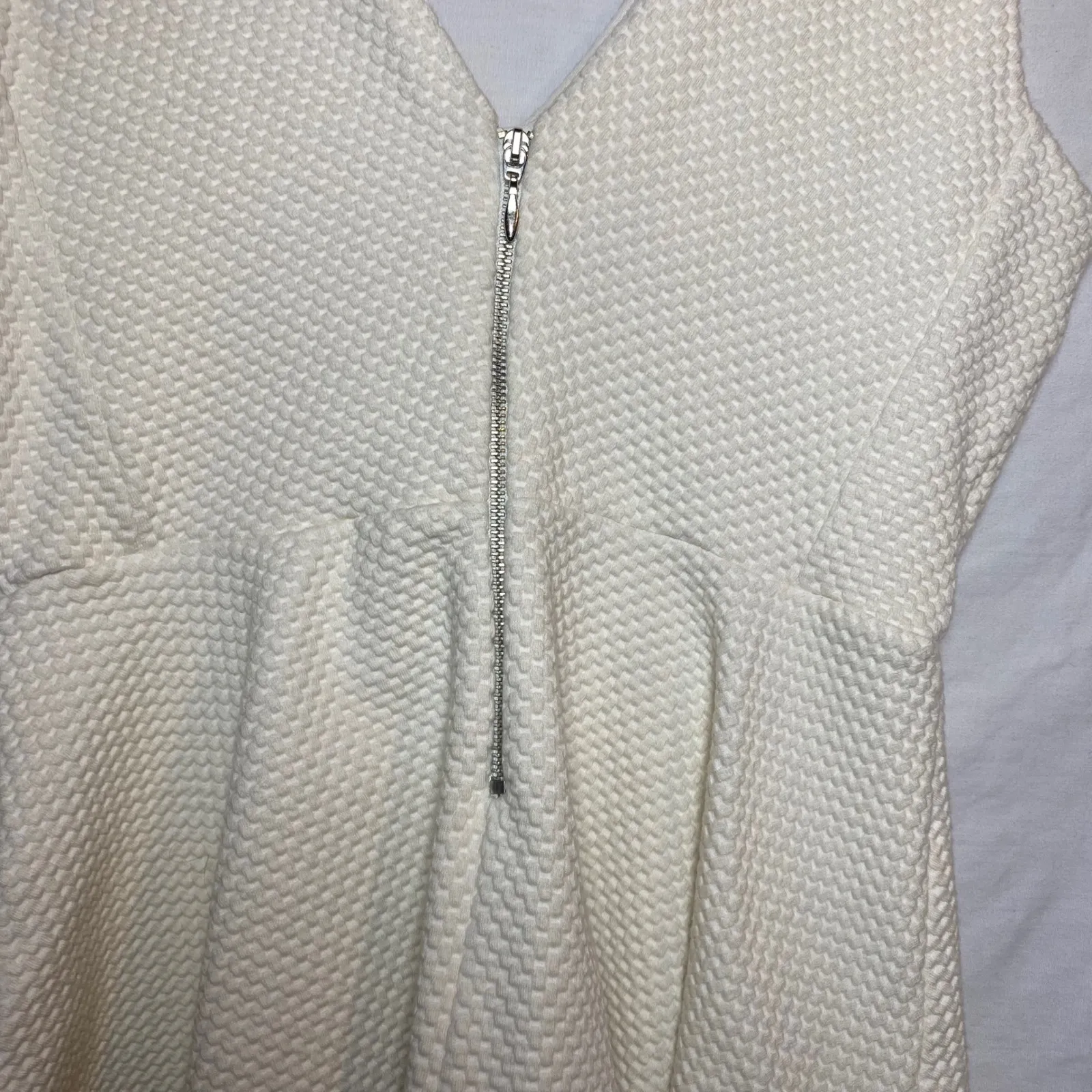 H&M Peplum Top‎ Sleeveless V-Neck Textured Party Career Medium Bridal Coquette - Image 3