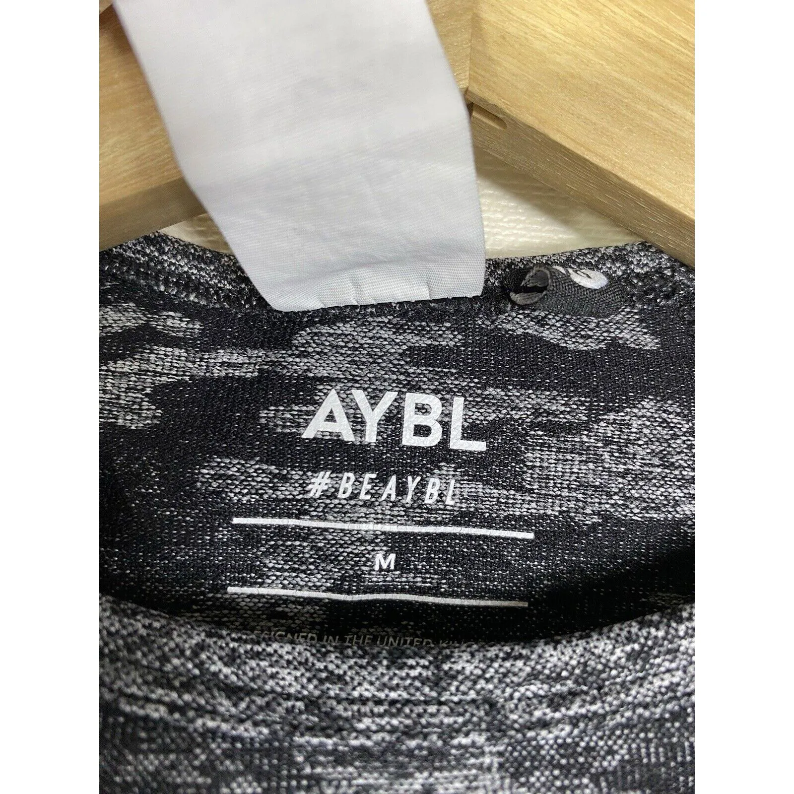AYBL Evolve Seamless Camo Long Sleeve Crop Top Sz S Black Gray Compression‎ - Image 6