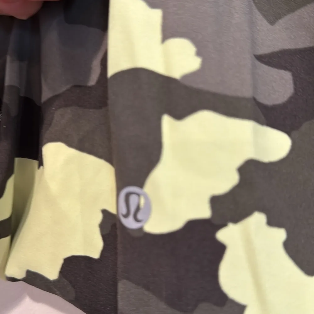 🍋 Lululemon Swift Speed HR Tight 28 Legging size 6 NEW CAMO leggings. - Image 4