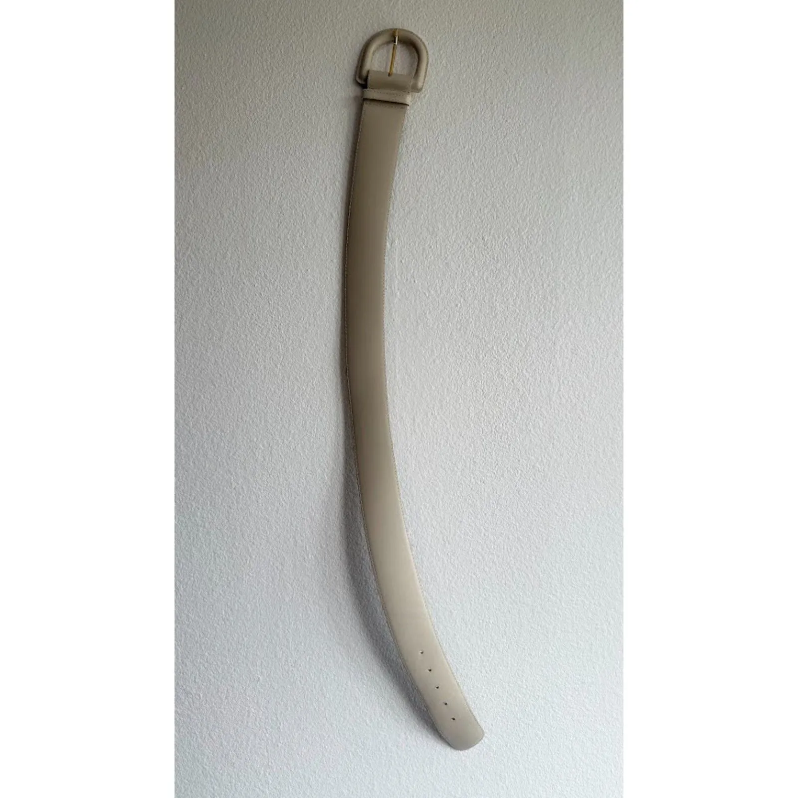 Vintage 1980's Axiom Cream / Off White Genuine Leather Waist Belt size Medium Gold - Image 2