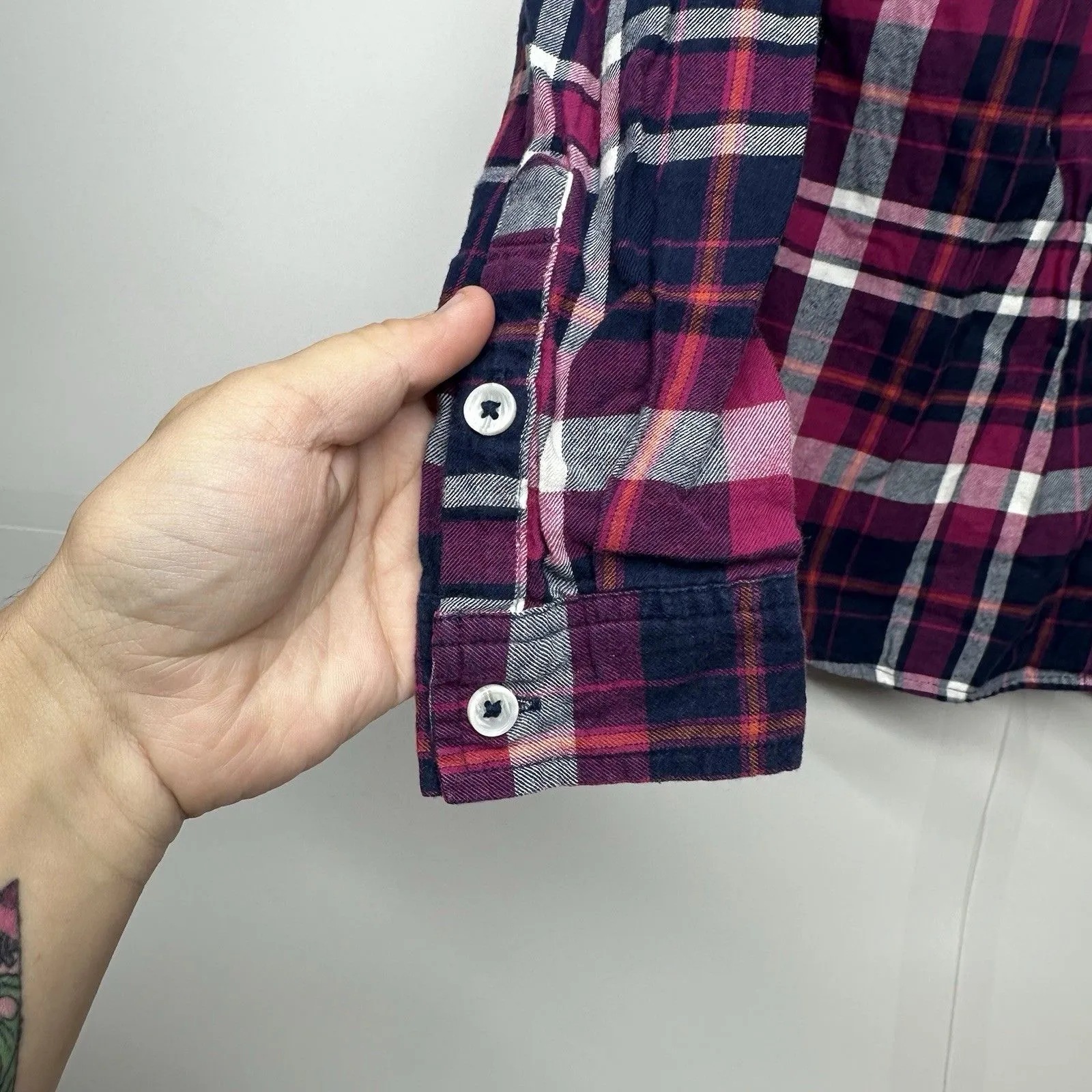 Croft & Barrow Women’s Flannel Shirt PXS Plaid Button-Up Long Sleeve - Image 3