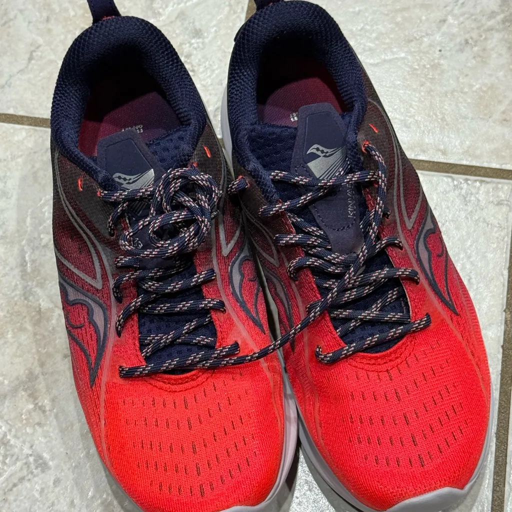 Saucony Kinvara 13 Red Fitness Workout Running Shoes Sneakers Size 6.5 - Image 8