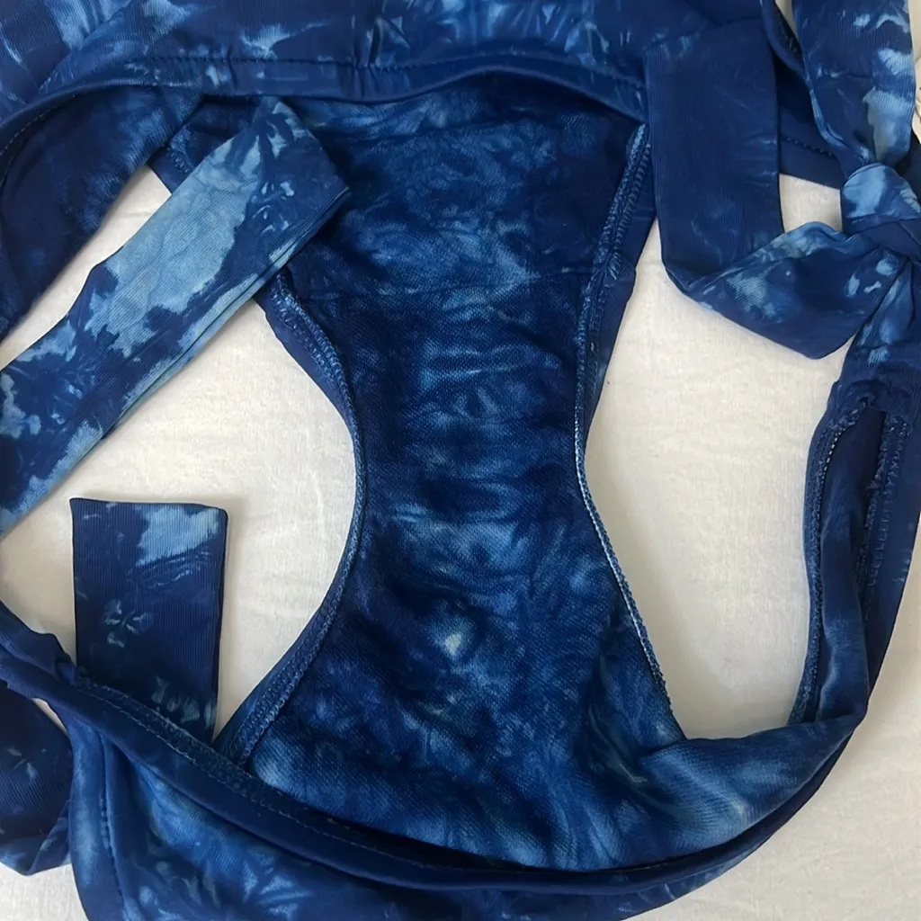 Lucky Brand Tie Dye Bikini Bottom Size Medium NWT - Image 5