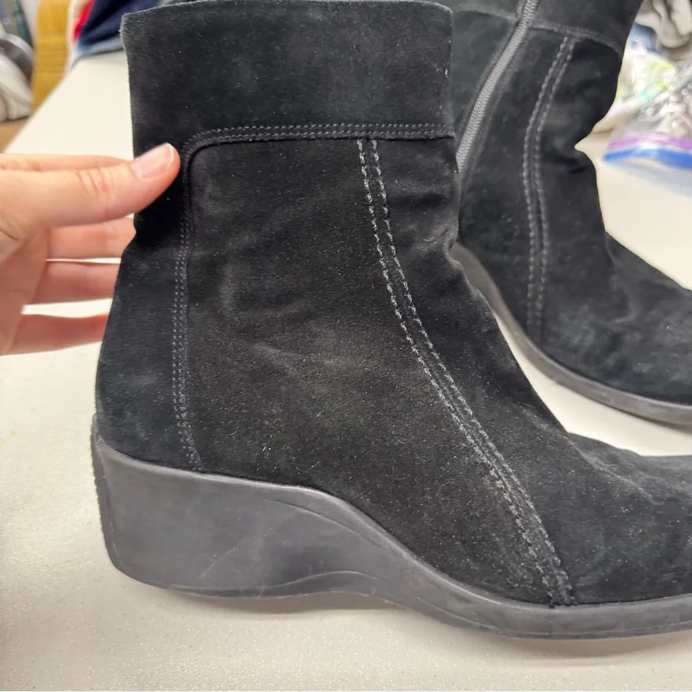 C La Canadienne Black Suede Platform Boots Womens 9.5 Ankle Booties Square Toe - Image 6