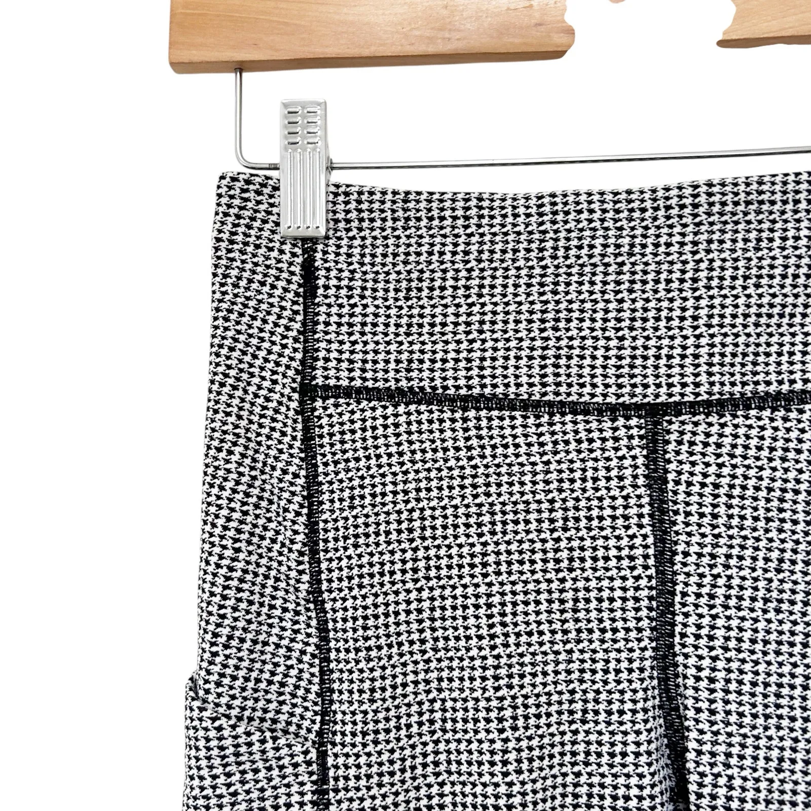 Lululemon Speed Up Tight Full On Luxtreme Teeny Tooth White Black Sz 6 - Image 2