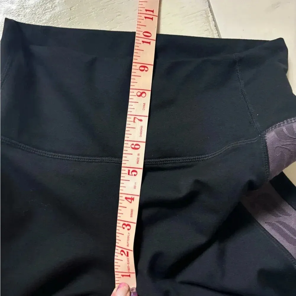 Fabletics Womens Powerhold High Waisted Yoga Pants Leggings Black Logo Size XS - Image 6