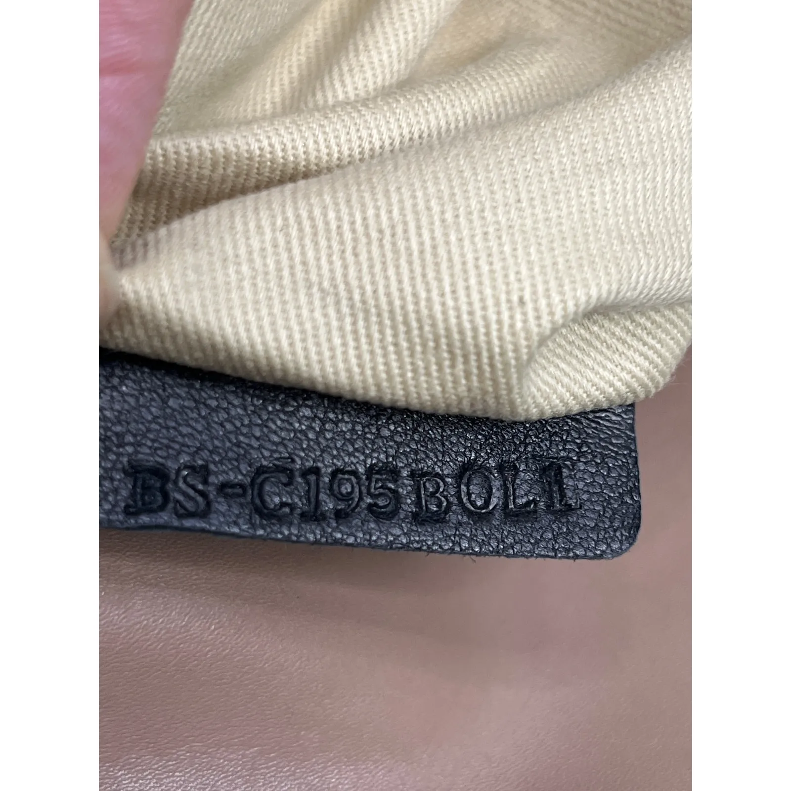 Valentino Garavani Rockstud Tote Bag in Poudre Beige Leather - Image 6