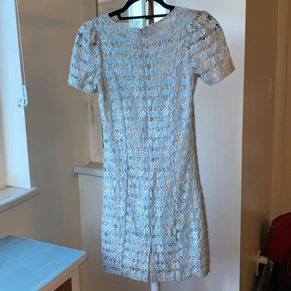 Blue lace embellished rhinestone dress - Image 5