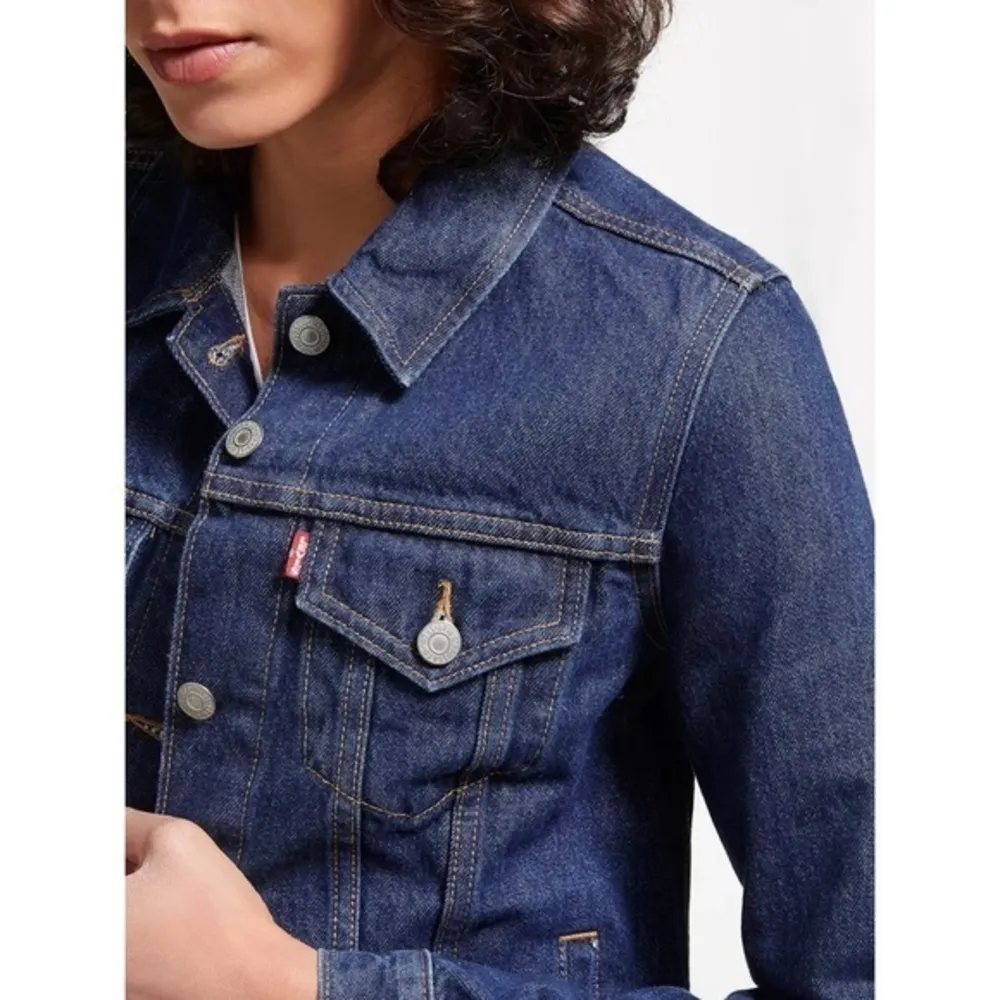 Levi’s • Dark Wash Original Trucker Jean Jacket - Image 26