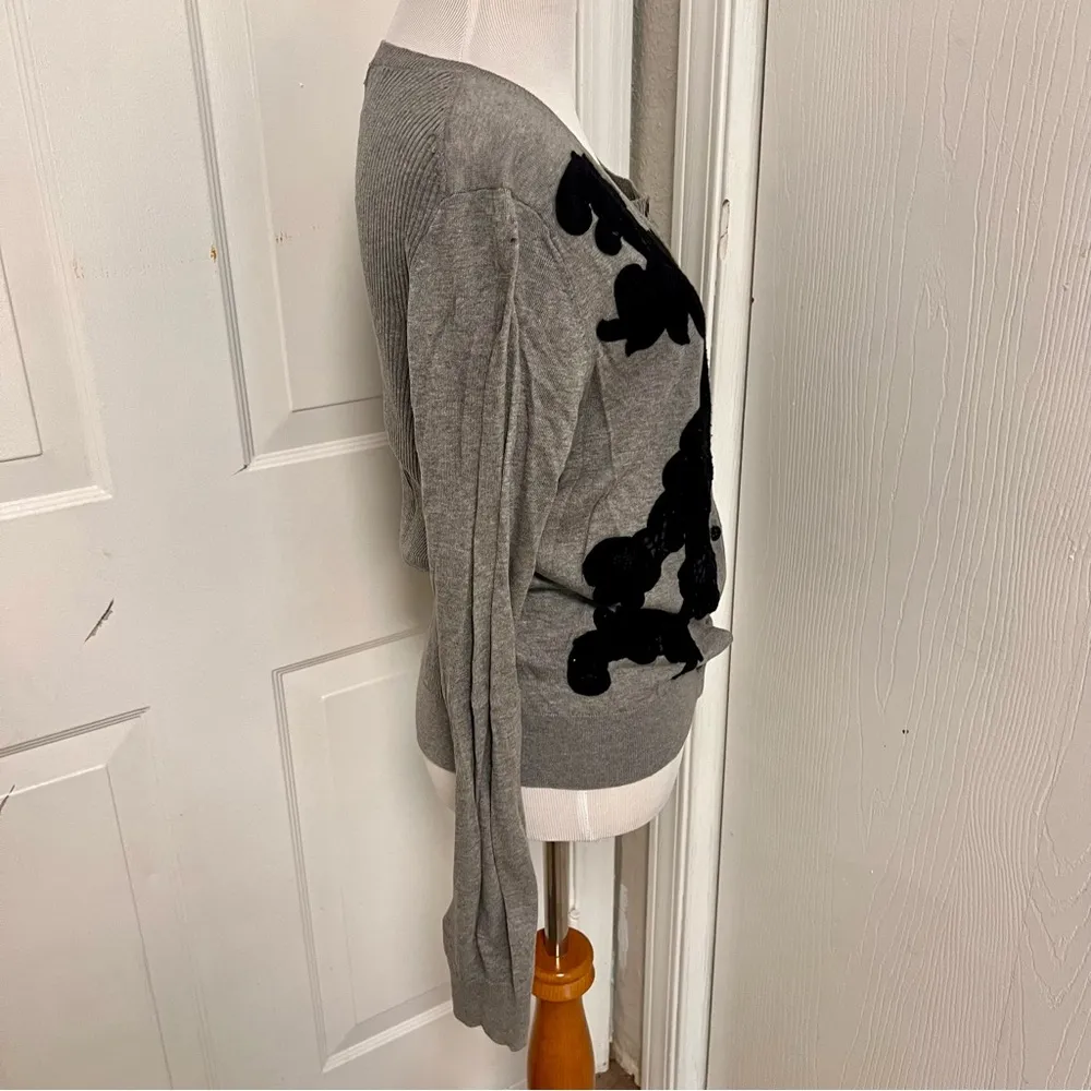 Cabi Appliquéd Lace Cardigan - Image 5