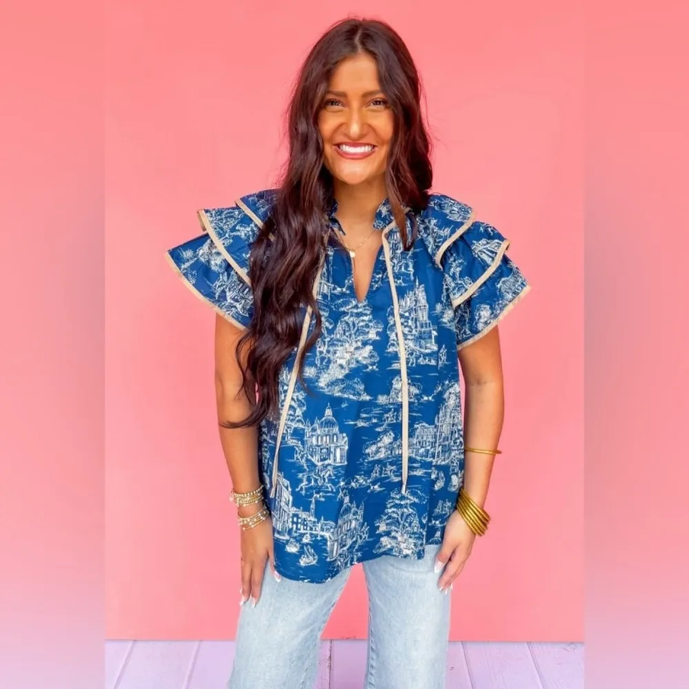 ✨NWT!! Blue Printed Women's Top - Image 3