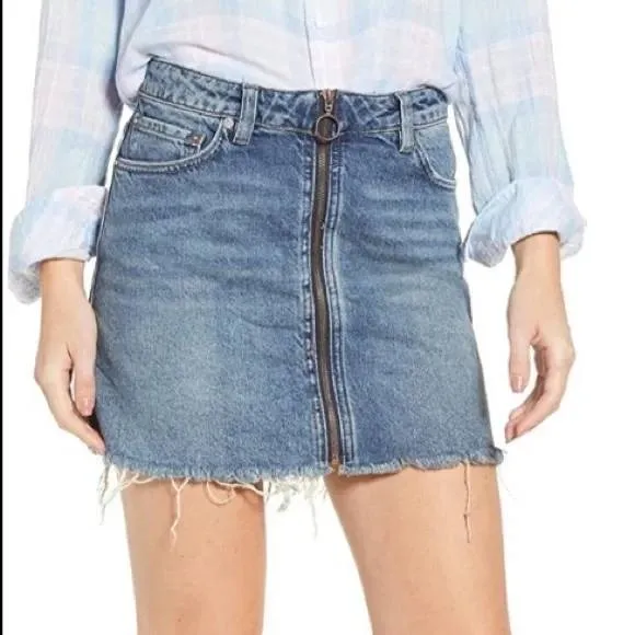 Free People Raw Hem Zip Front Denim Mini Skirt Medium Wash Womens Size 26 Cotton - Image 7