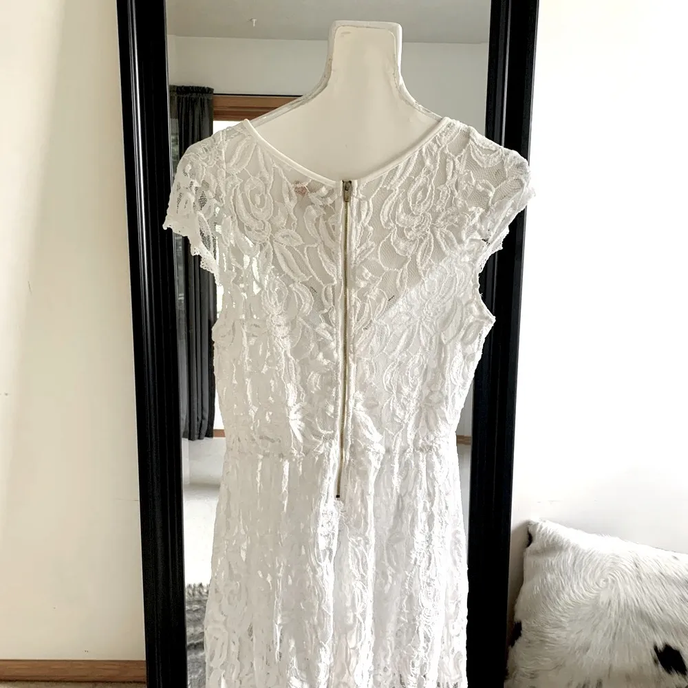 Gianni Bini White Lace Dress - Image 2