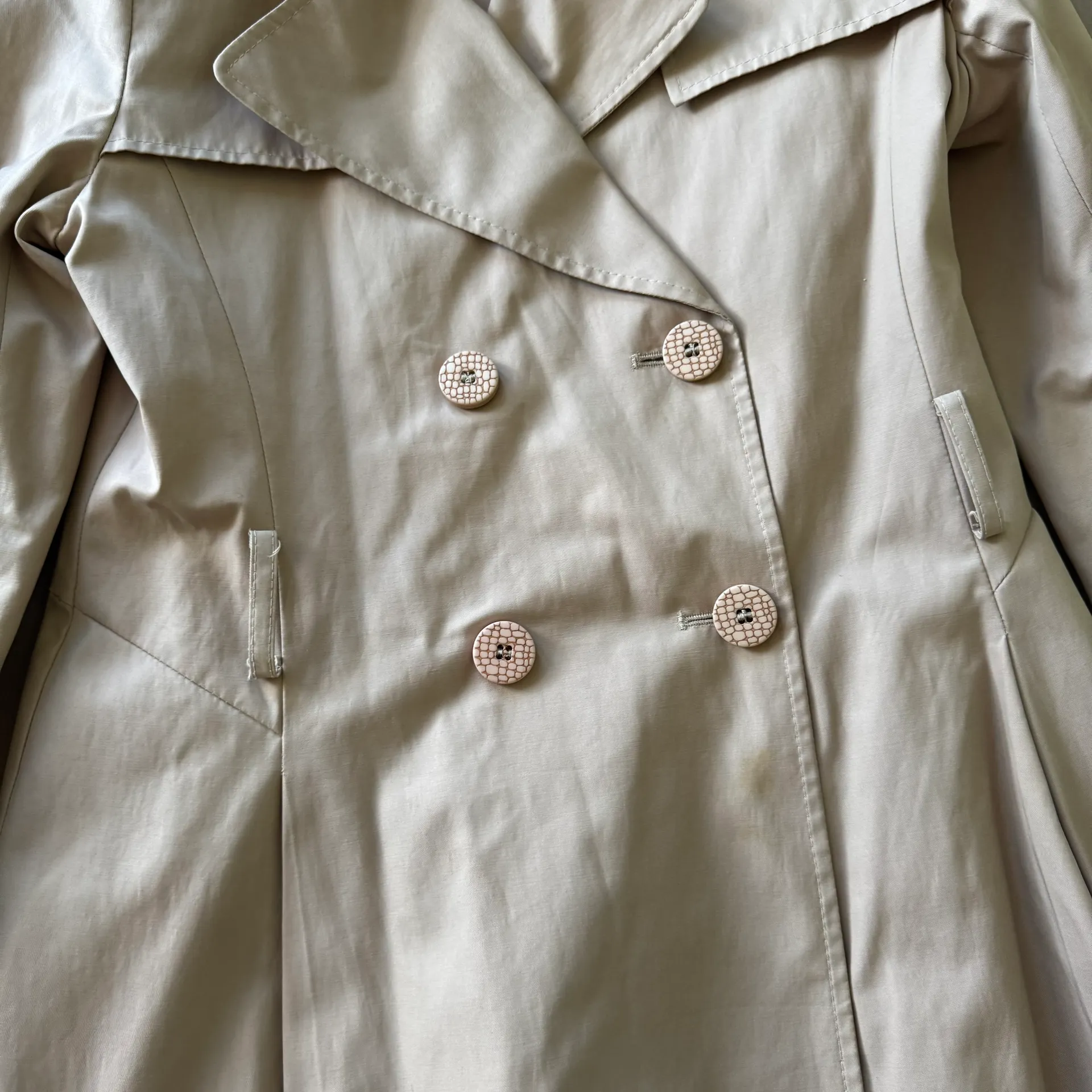 Vintage  Trench Coat - Image 4