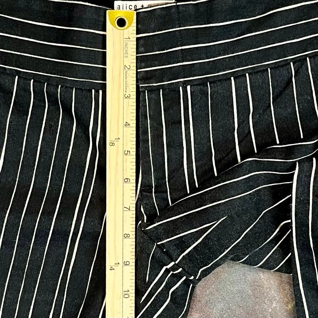 Alice + Olivia Black White Pinstripe Ankle Zip Pants 6 - Image 5
