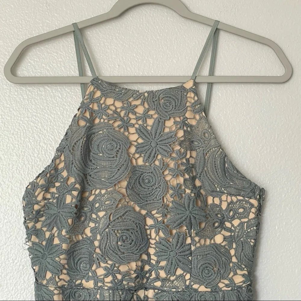 NWT Romeo + Juliet Couture Seafoam Green Woven Open Back Floral Lace Midi Large - Image 5