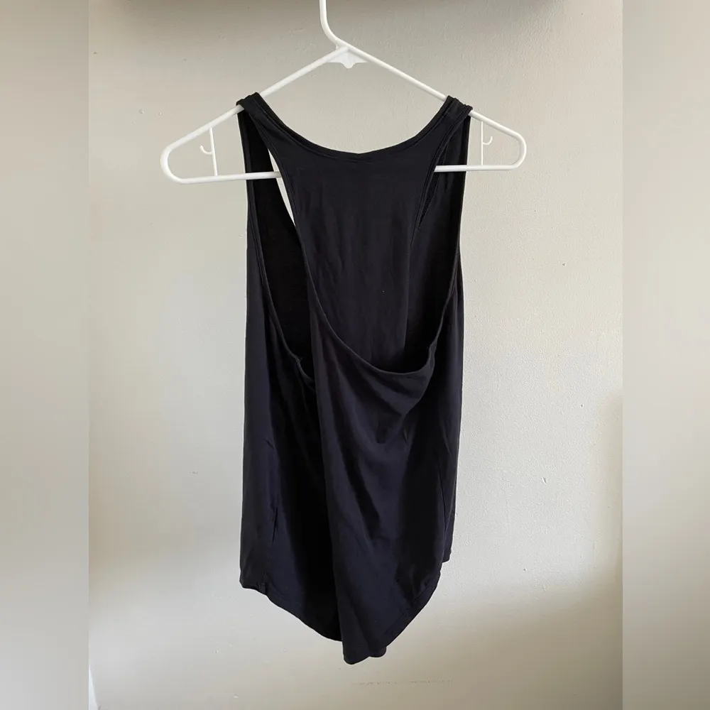 Babaton Foundation Tank Twist-back Pima Cotton Tank Top Black (Medium) - Image 5