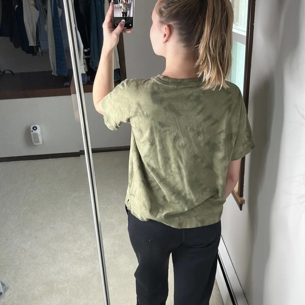 Old Navy: Olive Green Tie Dye Tee - Image 2