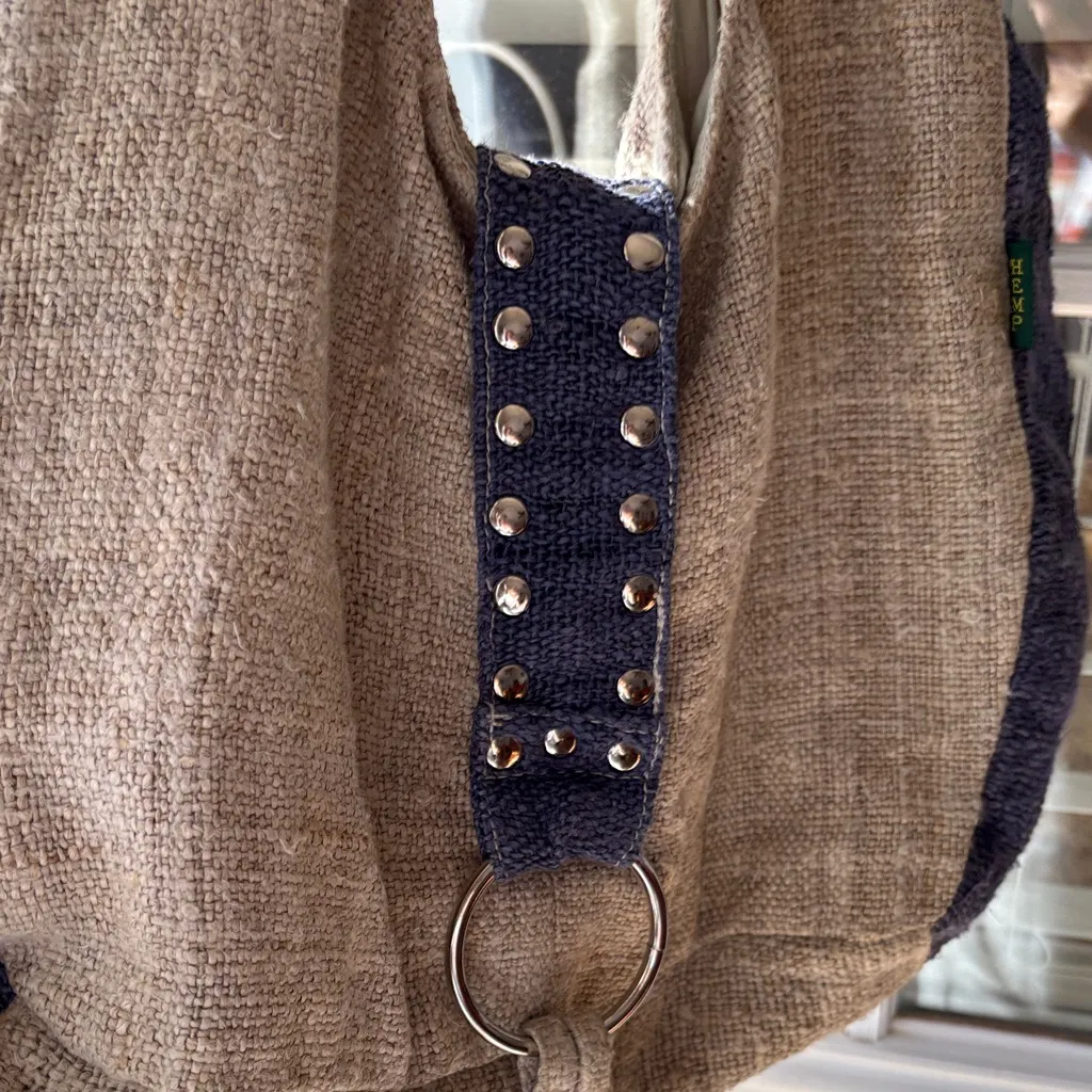 Hemp Sisters Handmade Hemp Women's Shoulder Bag Tan - Image 3