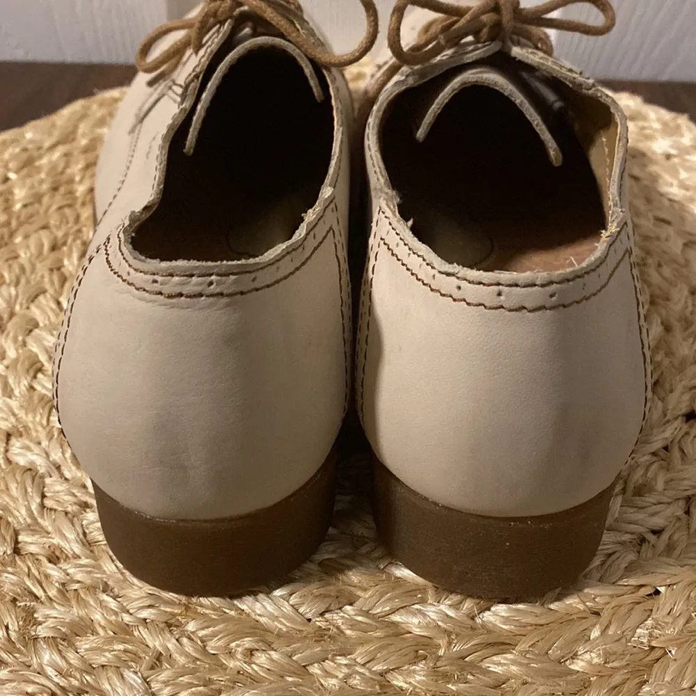 B.O.C. Saddles cream shoes size 8.5 - Image 4