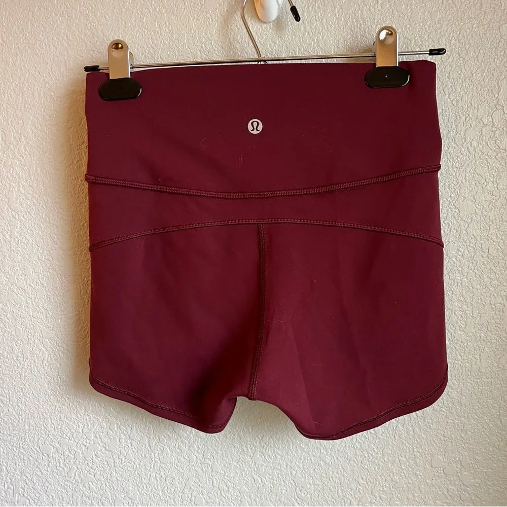 Lululemon In Movement Short *Everlux 2.5"
Deep Rouge - Image 10
