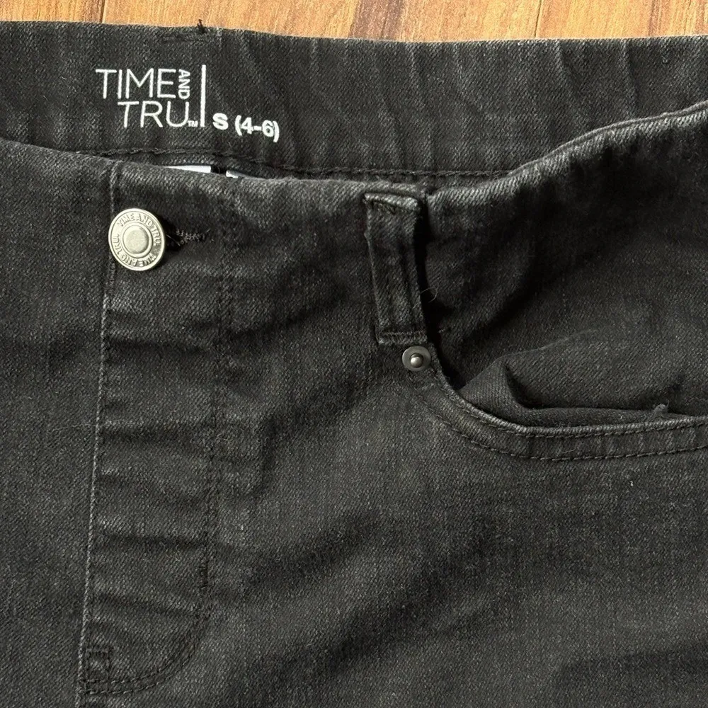Time and Tru Black Denim Jean Shorts Pull On S (4 - Image 2