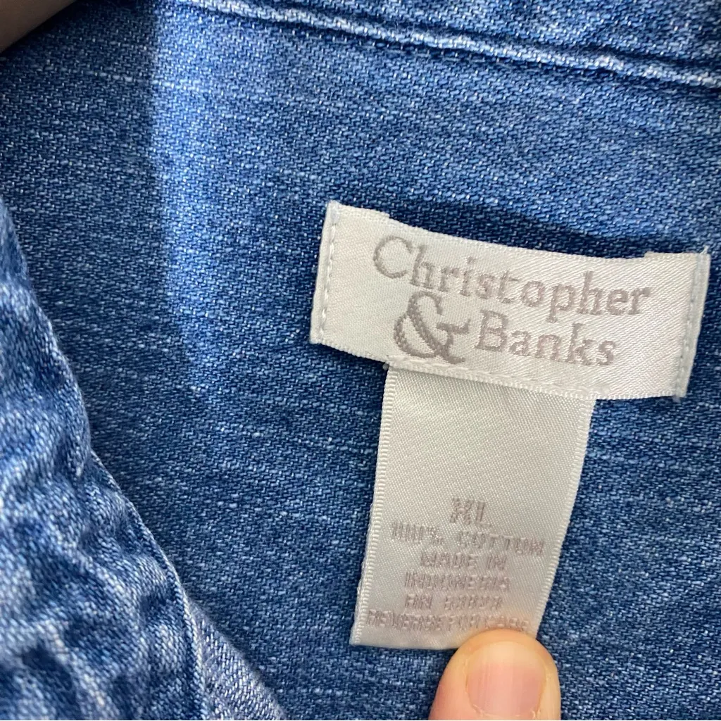 VINTAGE CHRISTOPHER & BANKS Embroidered Cat Shirt - Image 8