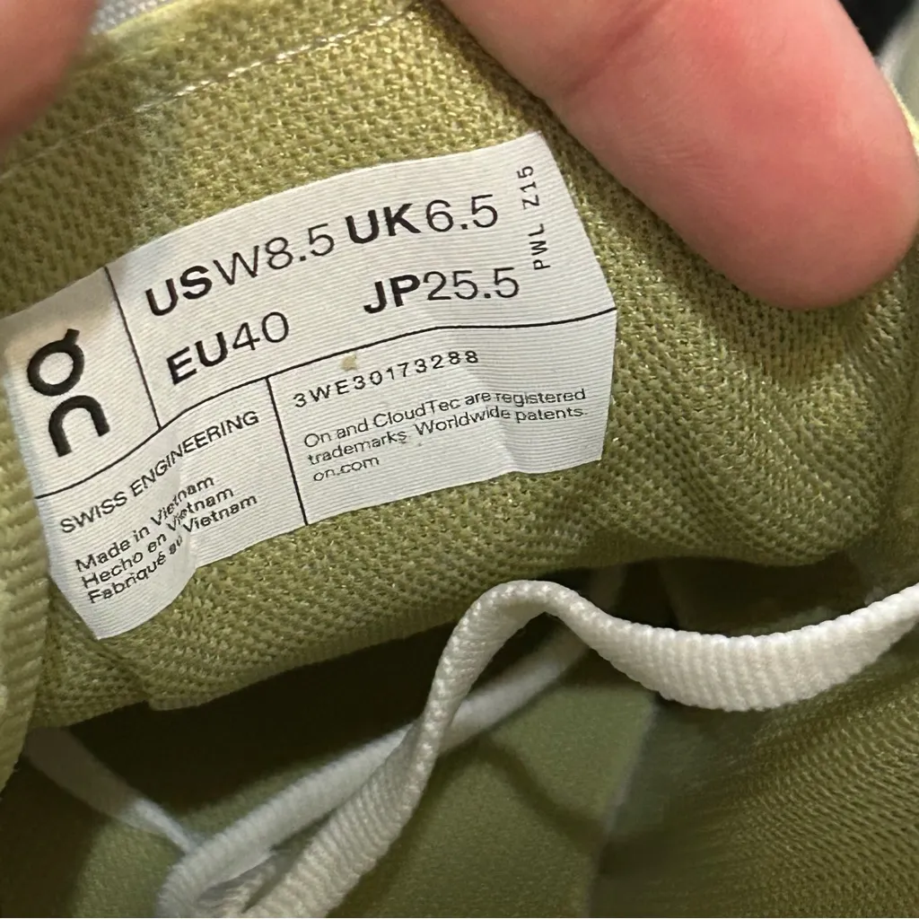 ON CLOUDNOVA green running athletic training lace up shoes sneakers sz 8.5 new - Image 3