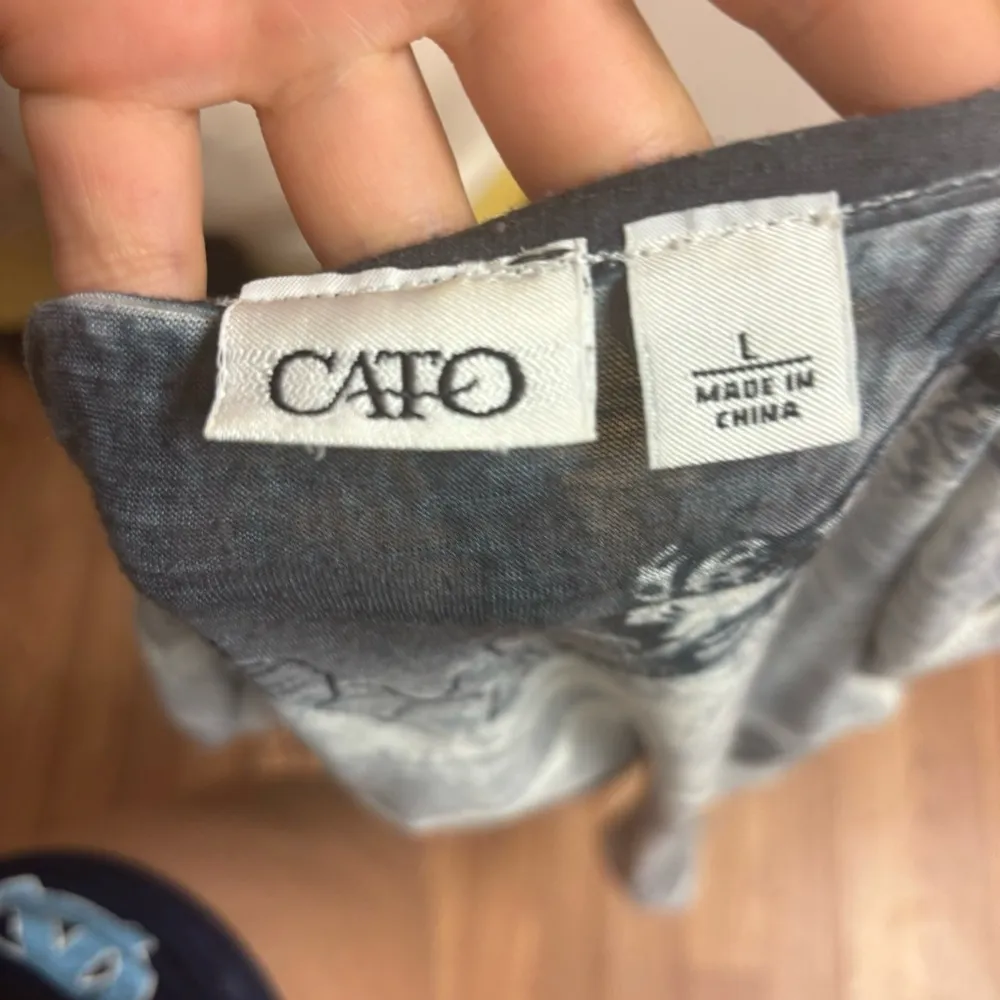 Cato Y2K Butterfly Pleated Accordion Style T-shirt with frills size L - Image 7