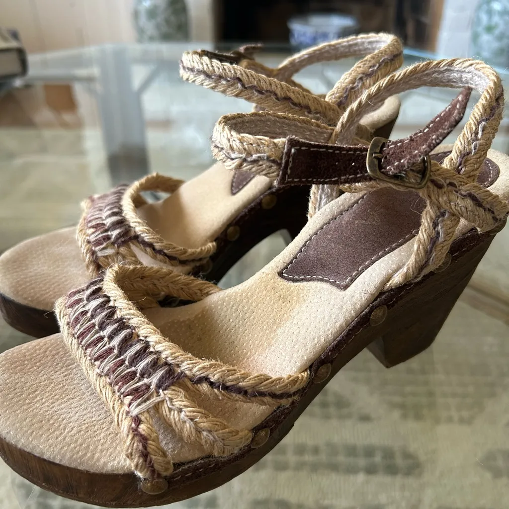 Sbicca Tan and Brown Women's Sandals - Image 7