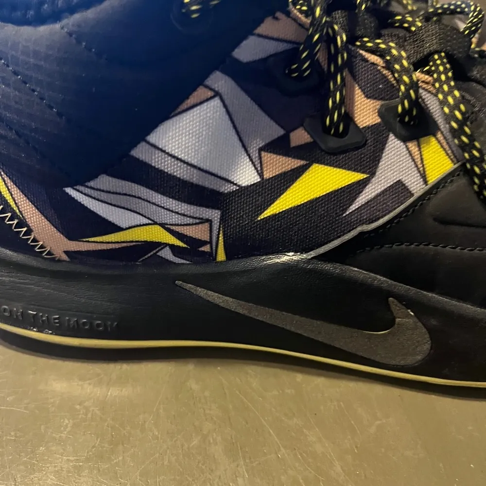 Colorful Geometric Sneakers Black Size 13 - Image 7