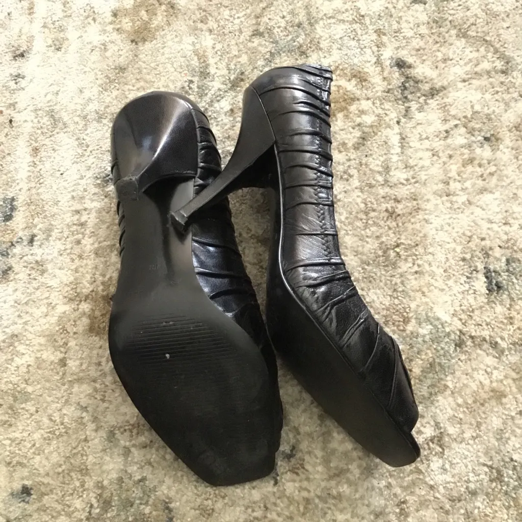 Cute guess open toe shoes - Image 4