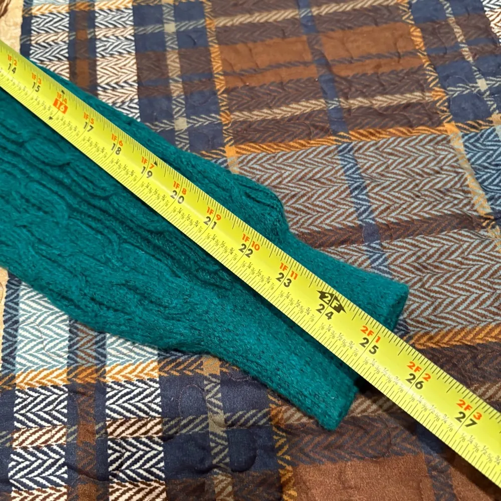 Crown & Ivy ruffle sleeve sweater size L - Image 10